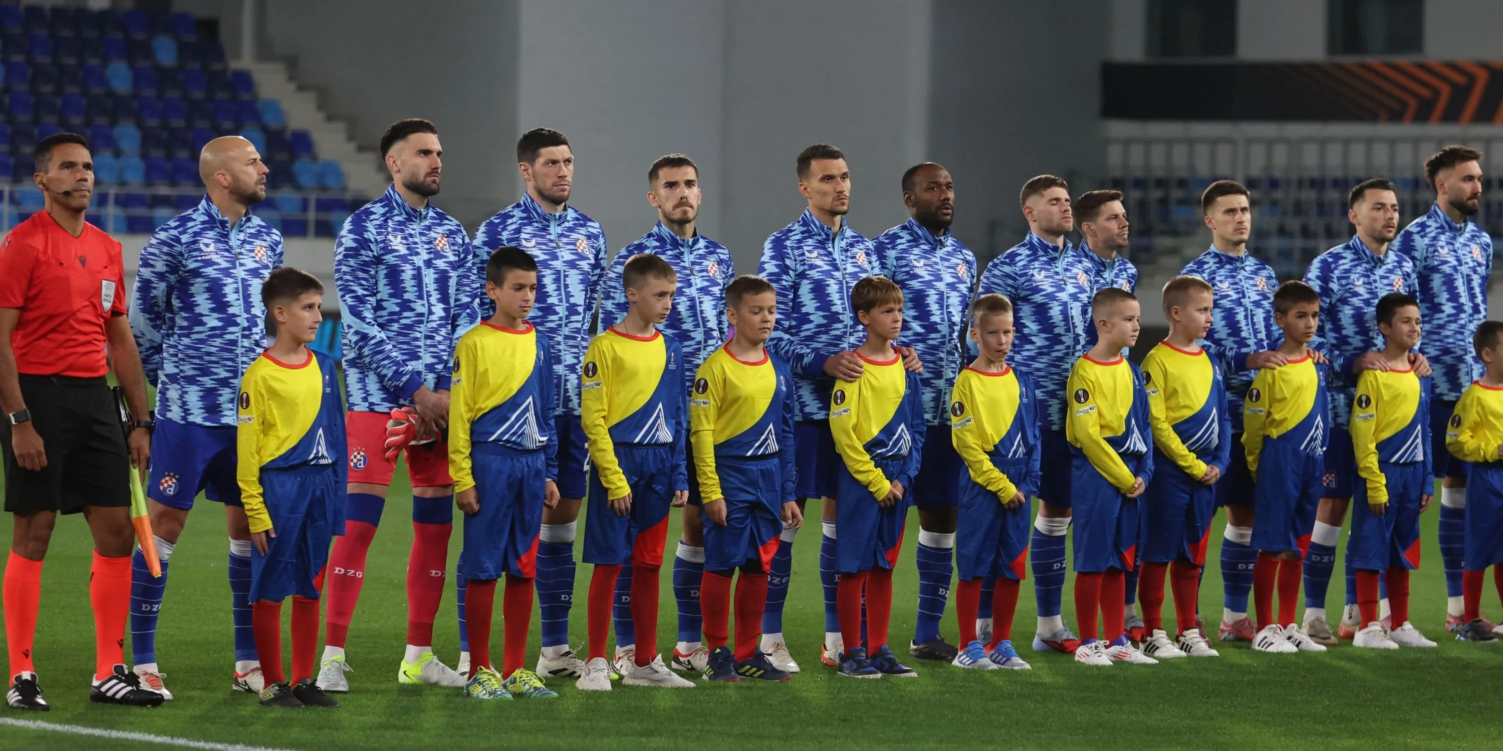 Các cầu thủ Maccabi Tel Aviv trong một trận đấu